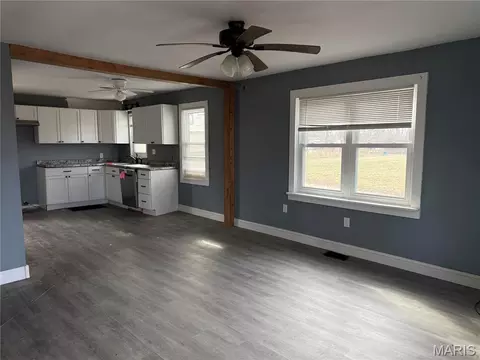 Living - 701 E Rolla Rd, Salem, MO 65560 photo 1 of 2