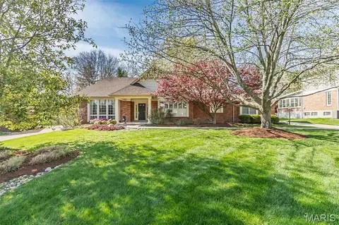 12108 Westwick Pl, Saint Louis, MO 63127