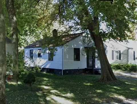 5427 Rosemont Ave, East St Louis, IL 62204
