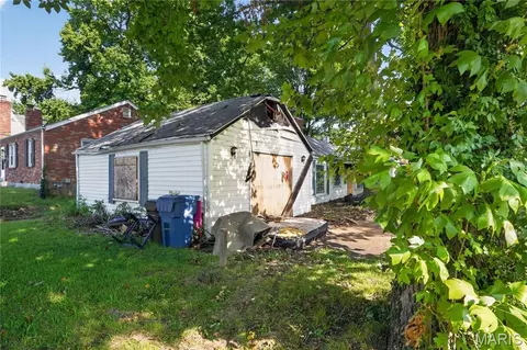Exterior - 35 Robert Ave, Ferguson, MO 63135 photo 9 of 14