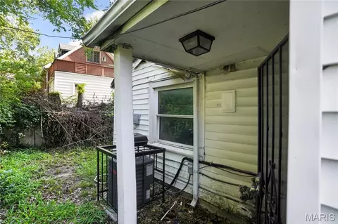 Exterior - 35 Robert Ave, Ferguson, MO 63135 photo 7 of 14