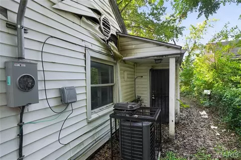 Exterior - 35 Robert Ave, Ferguson, MO 63135 photo 6 of 14