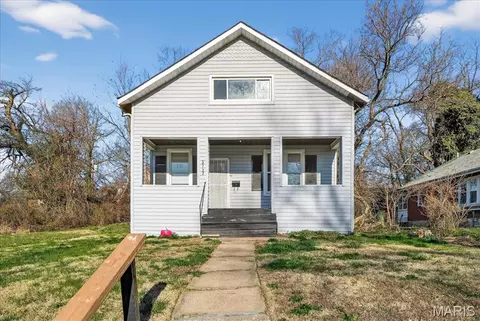 3727 Salome Ave, Pine Lawn, MO 63121