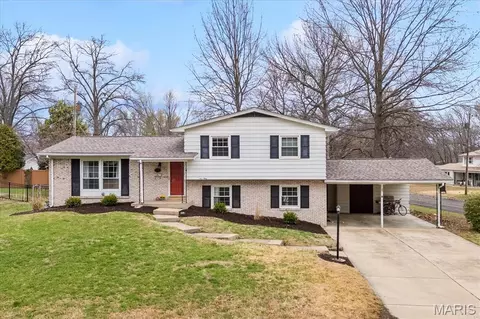 530 Buena Vista St, Edwardsville, IL 62025