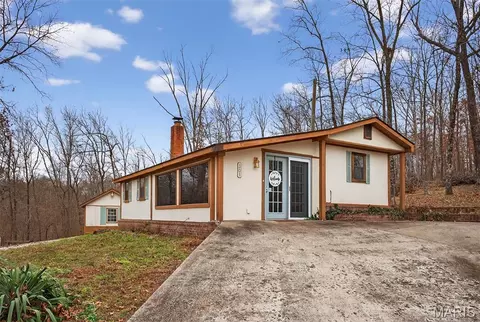 301 Little Dogwood Lake Rd, Burfordville, MO 63739