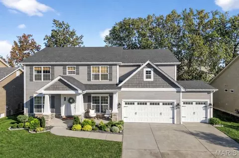 415 Filipp Ln, Lake Saint Louis, MO 63367
