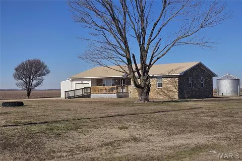 2112 County Highway 264, Gideon, MO 63848