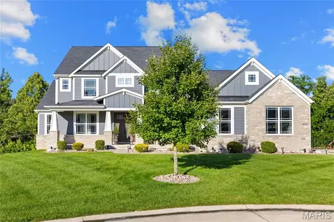216 Westleigh Ct, Wentzville, MO 63385