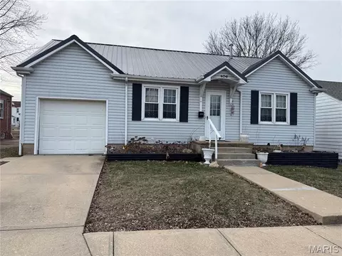 406 E Washington Ave, Owensville, MO 65066