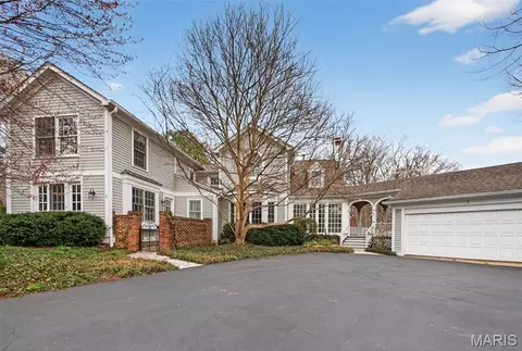 1 Clermont Ln, Ladue, MO 63124