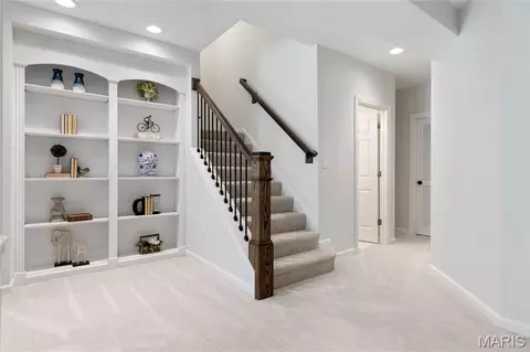 Entry Way - 1069 Whitmoor Dr, Weldon Spring, MO 63304 photo 2 of 2