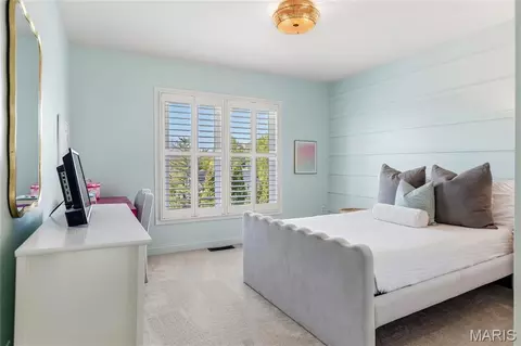 Bedroom - 1069 Whitmoor Dr, Weldon Spring, MO 63304 photo 4 of 6