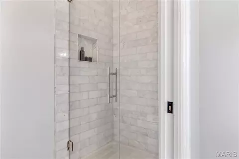 Bath - 1069 Whitmoor Dr, Weldon Spring, MO 63304 photo 4 of 4