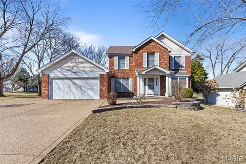 2965 Landau Ct, Saint Charles, MO 63301