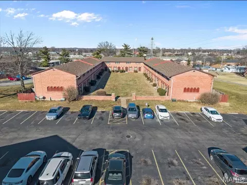 7300 N Hanley Rd, Hazelwood, MO 63042