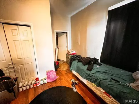 Bedroom - 1002 S Maple St, Centralia, IL 62801 photo 4 of 4