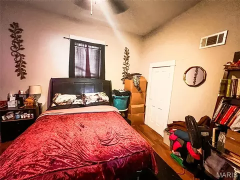 Bedroom - 1002 S Maple St, Centralia, IL 62801 photo 2 of 4