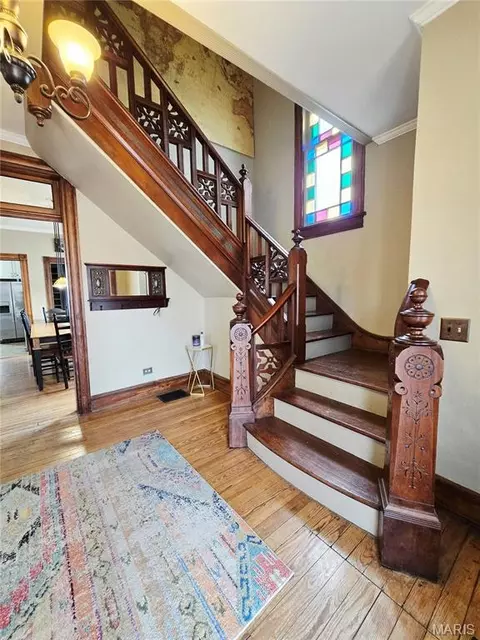 Entry Way - 437 E 4th St, Alton, IL 62002 photo 2 of 3