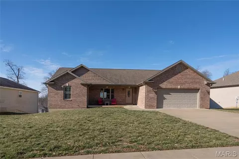 2656 Benton Hill Rd, Cape Girardeau, MO 63701