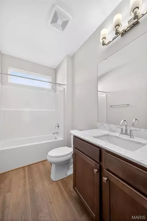 Bath - 202 Keaton Woods Dr, O'fallon, MO 63368 photo 3 of 4
