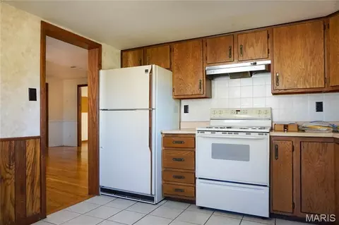 Kitchen - 1599 E State Route 72, Rolla, MO 65401 photo 3 of 3