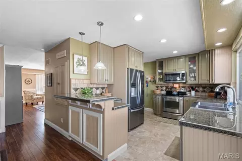 Kitchen - 677 Rustic Valley Dr, Ballwin, MO 63021 photo 1 of 4