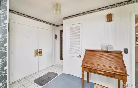 Entry Way - 339 White Rd, Hawk Point, MO 63349 photo 1 of 2
