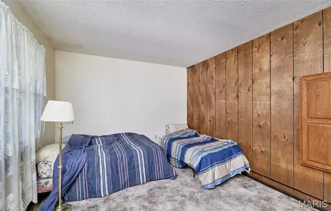Bedroom - 339 White Rd, Hawk Point, MO 63349 photo 4 of 5