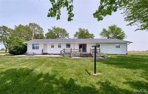 Exterior - 339 White Rd, Hawk Point, MO 63349 photo 4 of 10