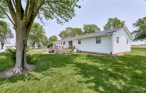 Exterior - 339 White Rd, Hawk Point, MO 63349 photo 5 of 10