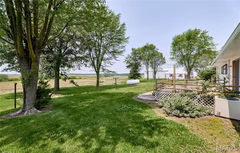 Exterior - 339 White Rd, Hawk Point, MO 63349 photo 2 of 10