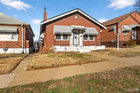 5947 Summit Pl, Saint Louis, MO 63147