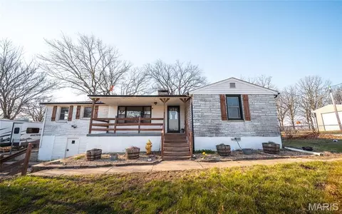 374 Eisenhower St, Rolla, MO 65401