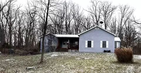 8422 Old Orchard Ln, Dittmer, MO 63023