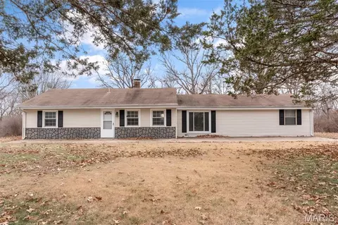 6210 Antire Rd, High Ridge, MO 63049