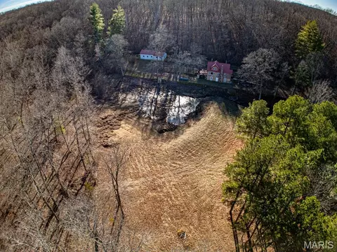 000 V Hwy, Unincorporated, MO 65566