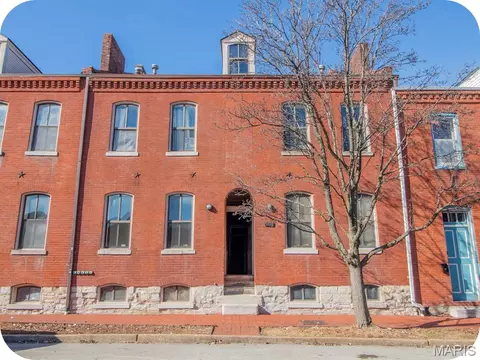 2007 S 11th St, Saint Louis, MO 63104