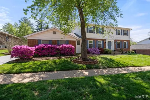 338 Branchport Dr, Chesterfield, MO 63017
