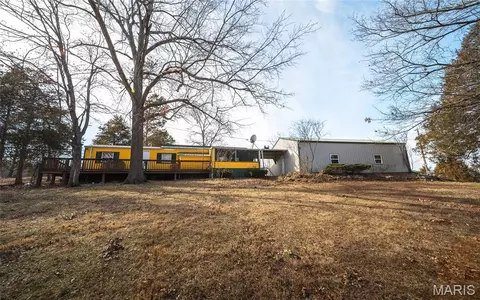 1336 Hartshorn Dr, Hermann, MO 65041 photo 1