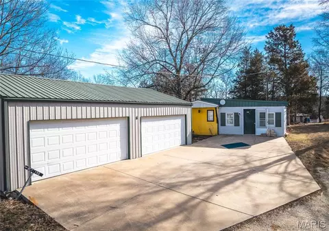 1336 Hartshorn Dr, Hermann, MO 65041 photo 2