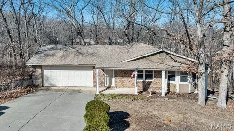 5193 N Royale Dr, Imperial, MO 63052