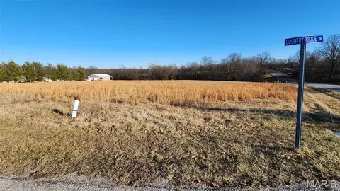 2 Country Ridge Trl, Hawk Point, MO 63349