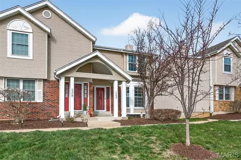 1283 Dell Ridge Ct #6, Saint Charles, MO 63303