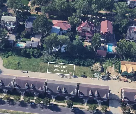 5402 Delmar Place Ct, Saint Louis, MO 63112