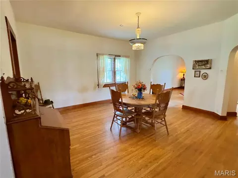 Dining - 659 E Pine St, Bourbon, MO 65441 photo 2 of 5
