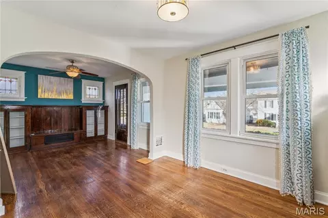 Living - 6652 Hancock Ave, Saint Louis, MO 63139 photo 2 of 2