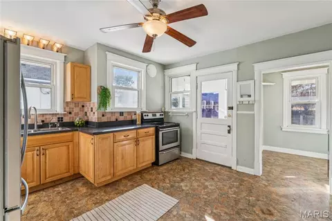 Kitchen - 6652 Hancock Ave, Saint Louis, MO 63139 photo 1 of 3