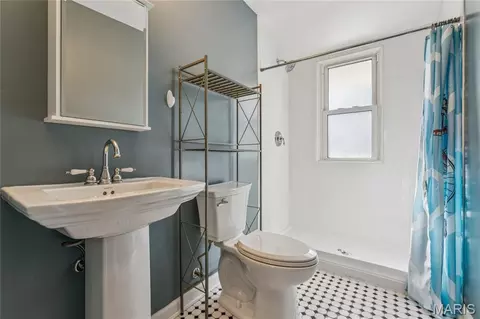 Bath - 6652 Hancock Ave, Saint Louis, MO 63139 photo 2 of 2