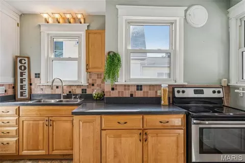 Kitchen - 6652 Hancock Ave, Saint Louis, MO 63139 photo 3 of 3
