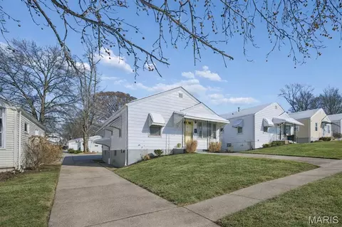 Exterior - 5701 Arthur Ave, Saint Louis, MO 63139 photo 4 of 5